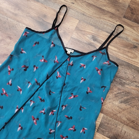 Lily White Flowy Sheer Blue & Black Bird Tank Top Size Large - Picture 3 of 8